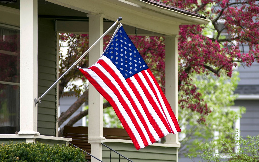 Tips for Proper Flag Hoisting