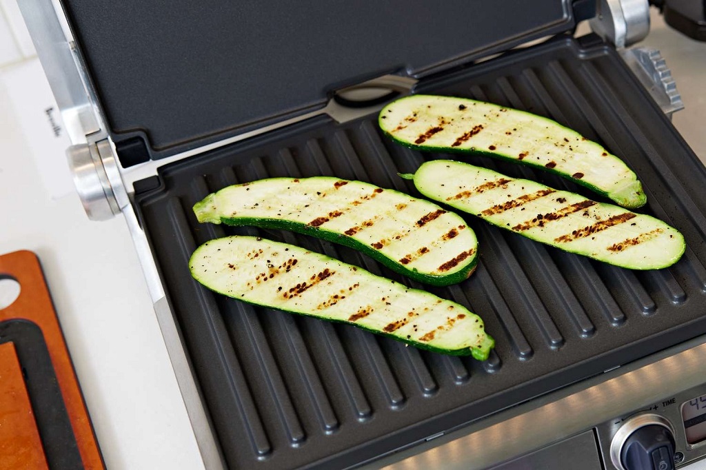 How to grill indoors without smoke